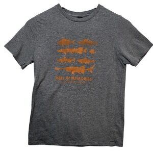 District‎ Youth Medium Grey Fishing T-Shirt South Dakota State Parks Graphic Tee